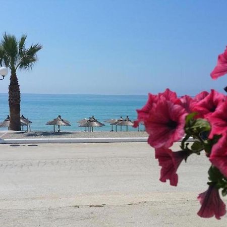 Whitesands Beach Resort Paralia Vrachou Luaran gambar