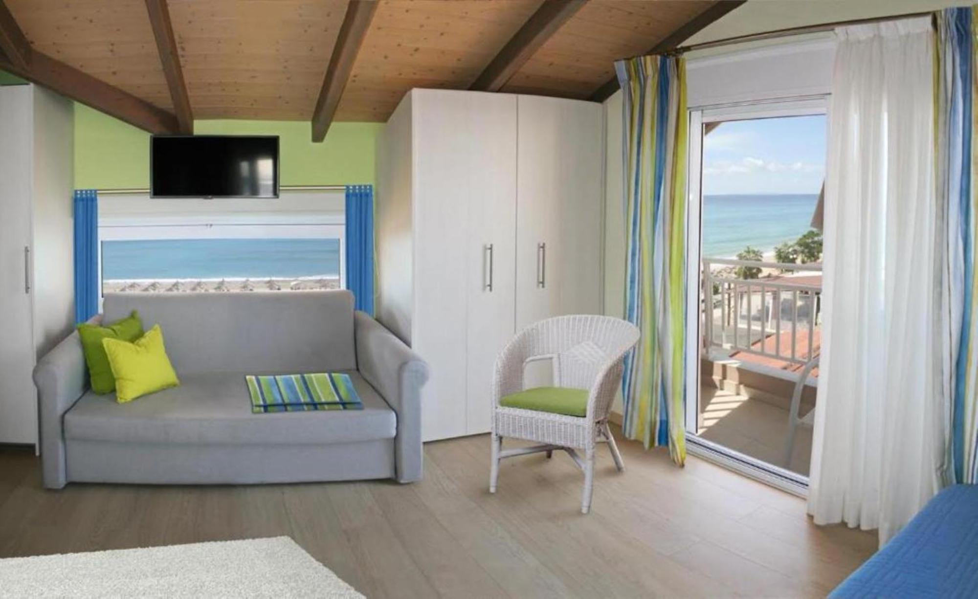 Whitesands Beach Resort Paralia Vrachou Luaran gambar